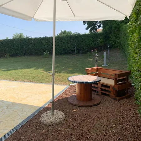 Cerquatonda Κατάλυμα σε φάρμα *